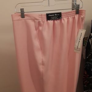 WOMEN PANTS SIZE 20 CLASSIC FIT ALFRED DUNNER